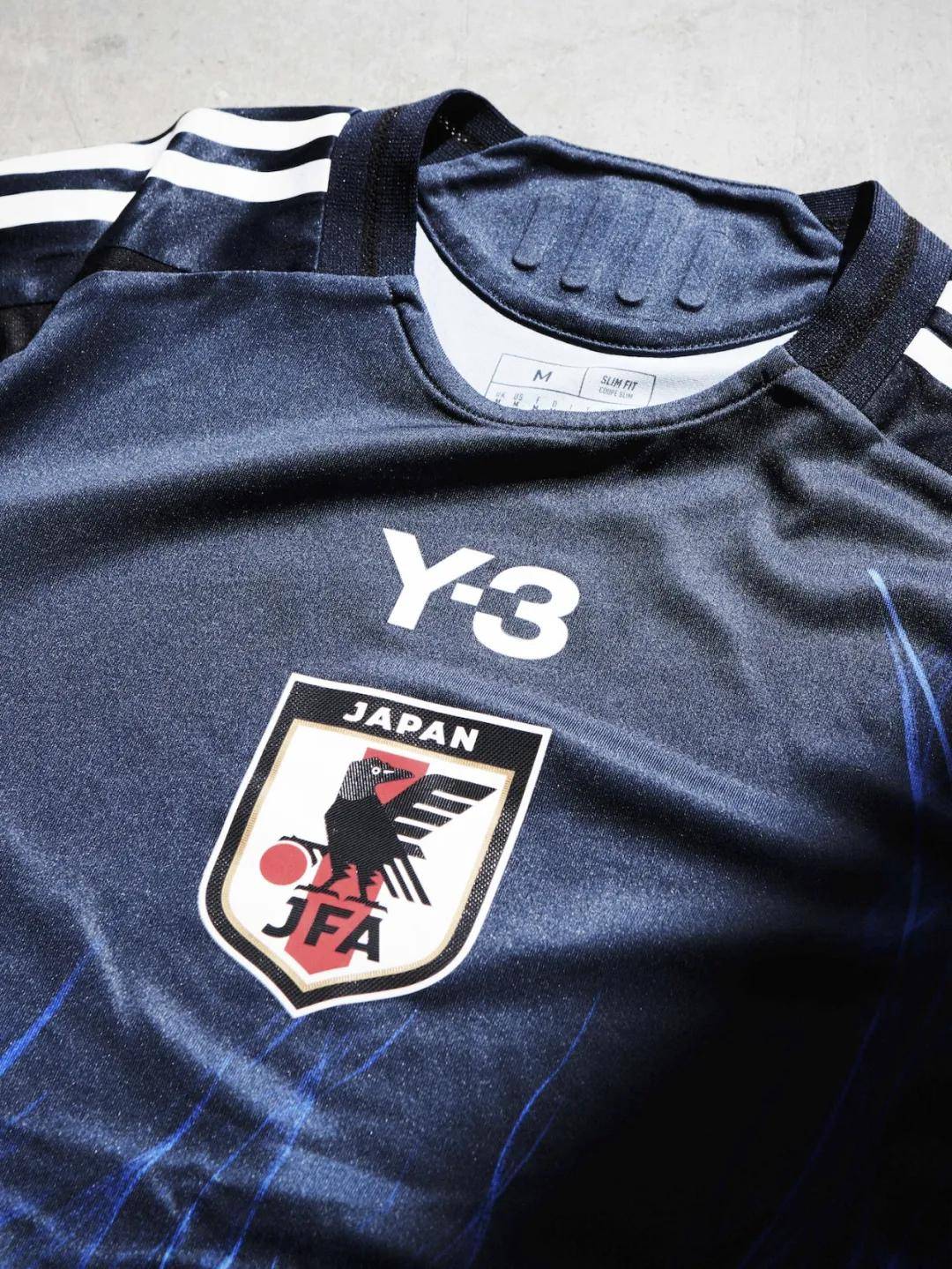 日本足球队公布新款球衣设计图案,全场震撼 日本足球队公布新款球衣设计图案,全场震撼