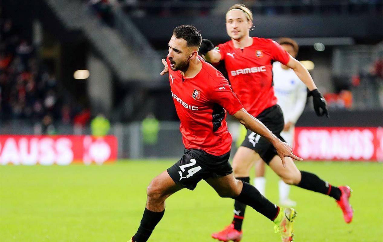 开云体育官网-小组赛排名变动，法甲比赛中的氛围也跟着紧张起来，掌声雷动