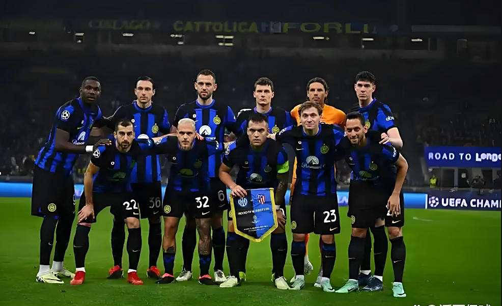 开云体育-佛罗伦萨争胜在望，球迷期待佳绩，全场震撼