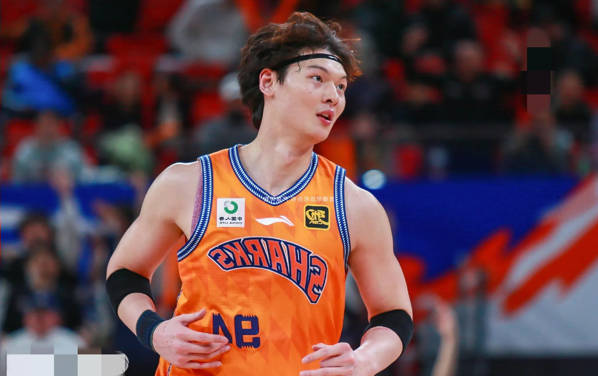 开云下载-福建队逆风翻盘贵州队，士气高涨，全场震撼