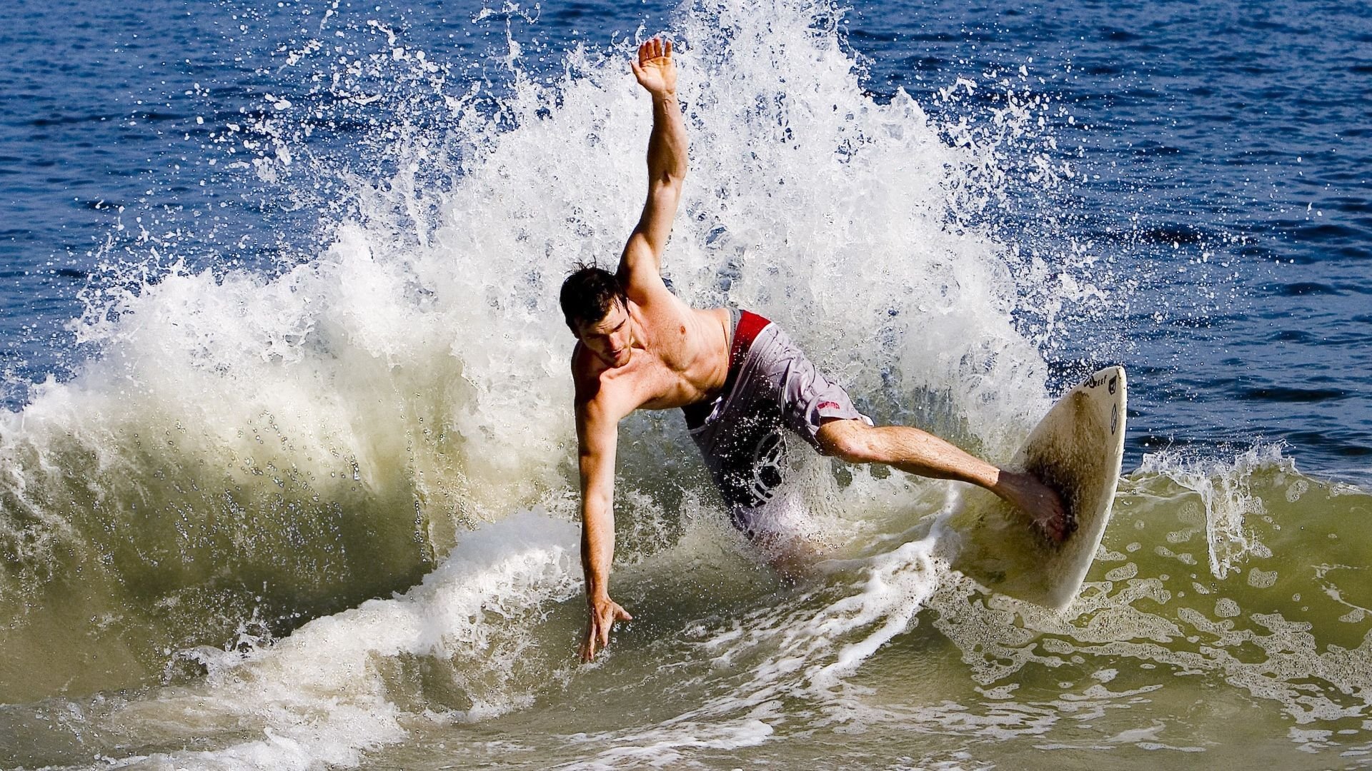 意甲焦点战之夜，约基奇关键进球定乾坤