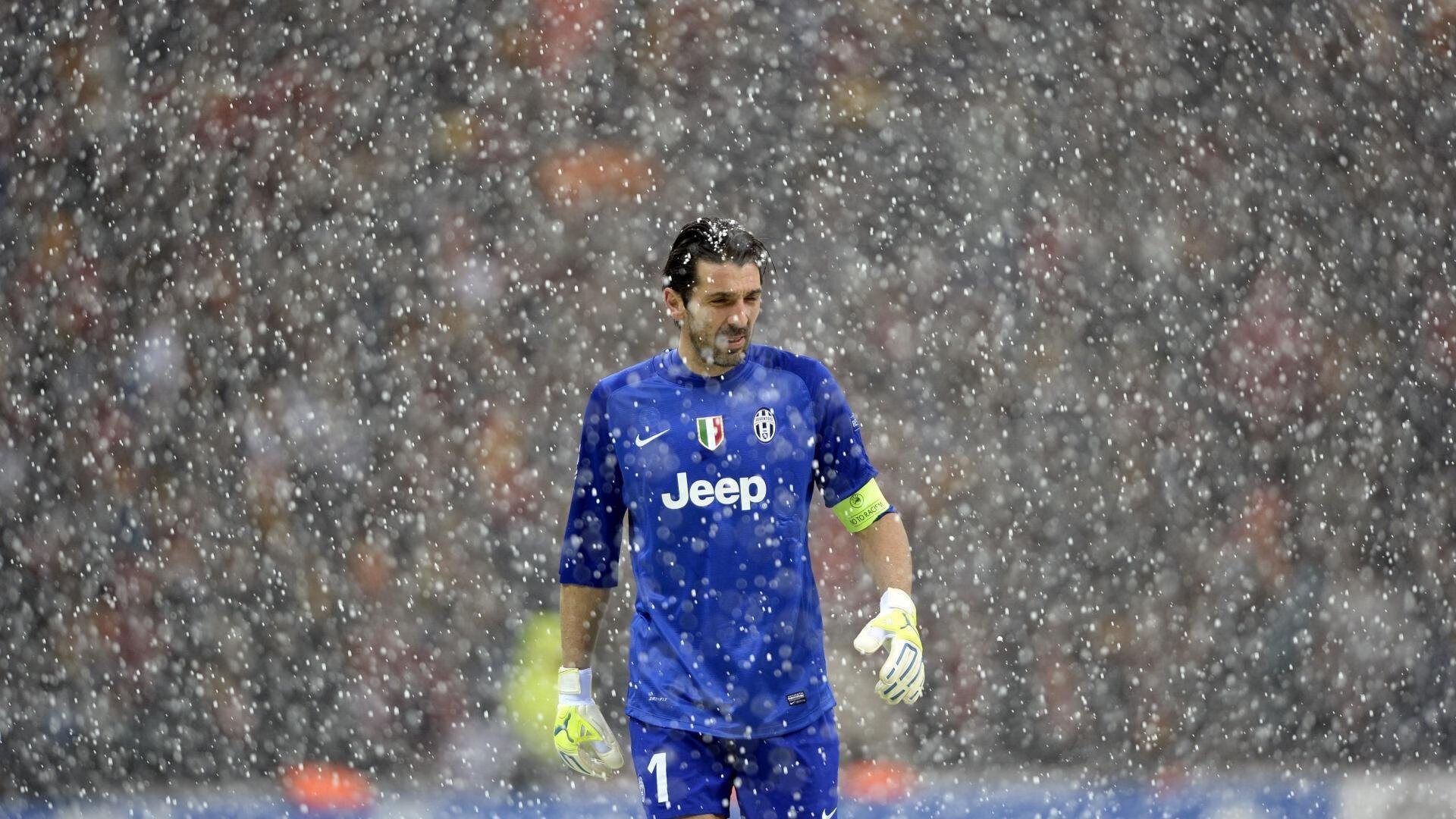 开云-库里锁死巴特勒！尼克斯逆转热火的隐形功臣，谁说射手不防守？